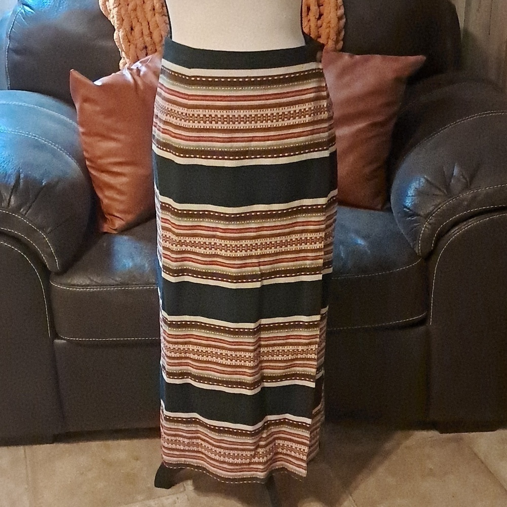 Saddle Ridge Aztec Southwestern Tapestry Maxi Wrap Skirt Size 7/8 Preowned